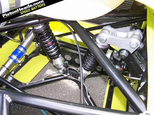 front-brake-pipe-route